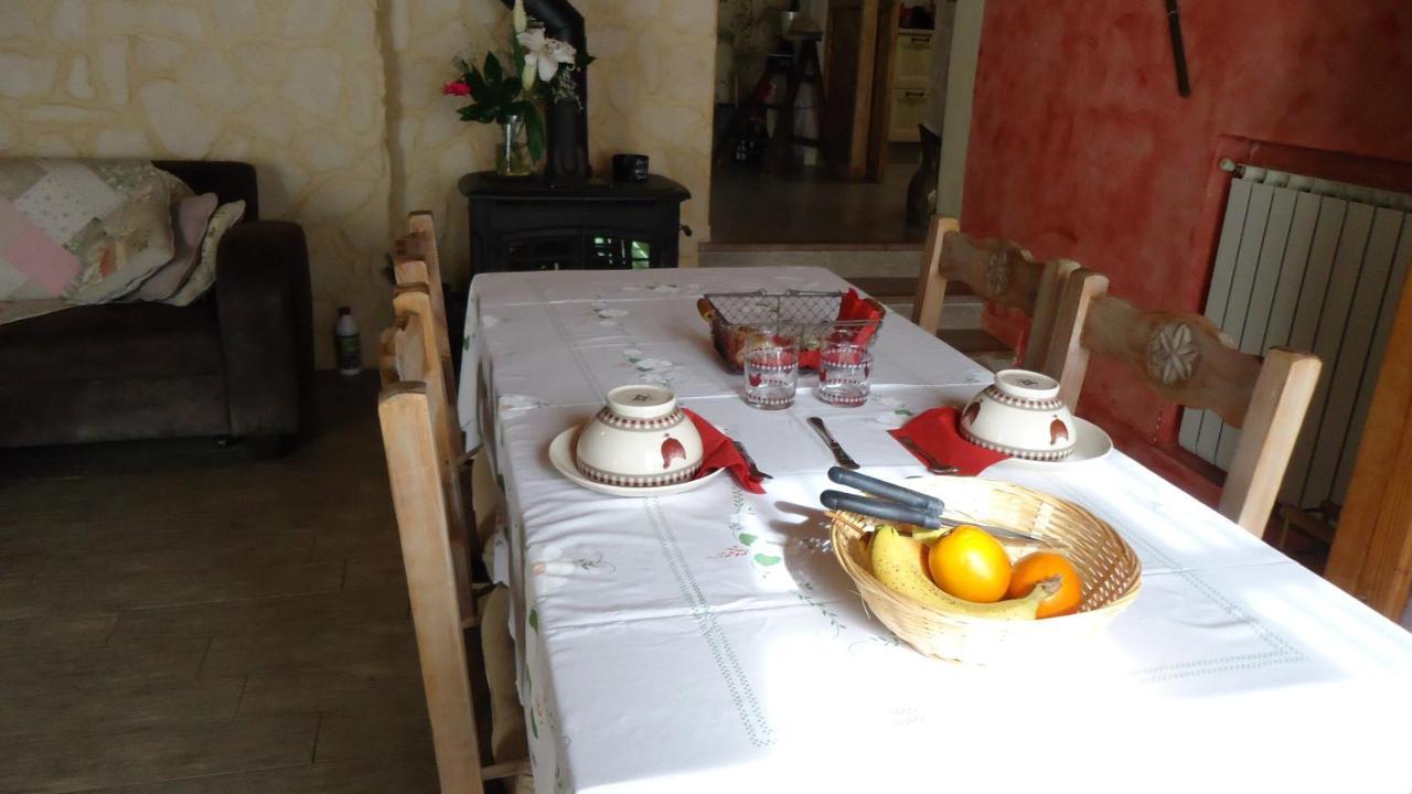 Bed and Breakfast Joelle Et Daniel Антрево Экстерьер фото