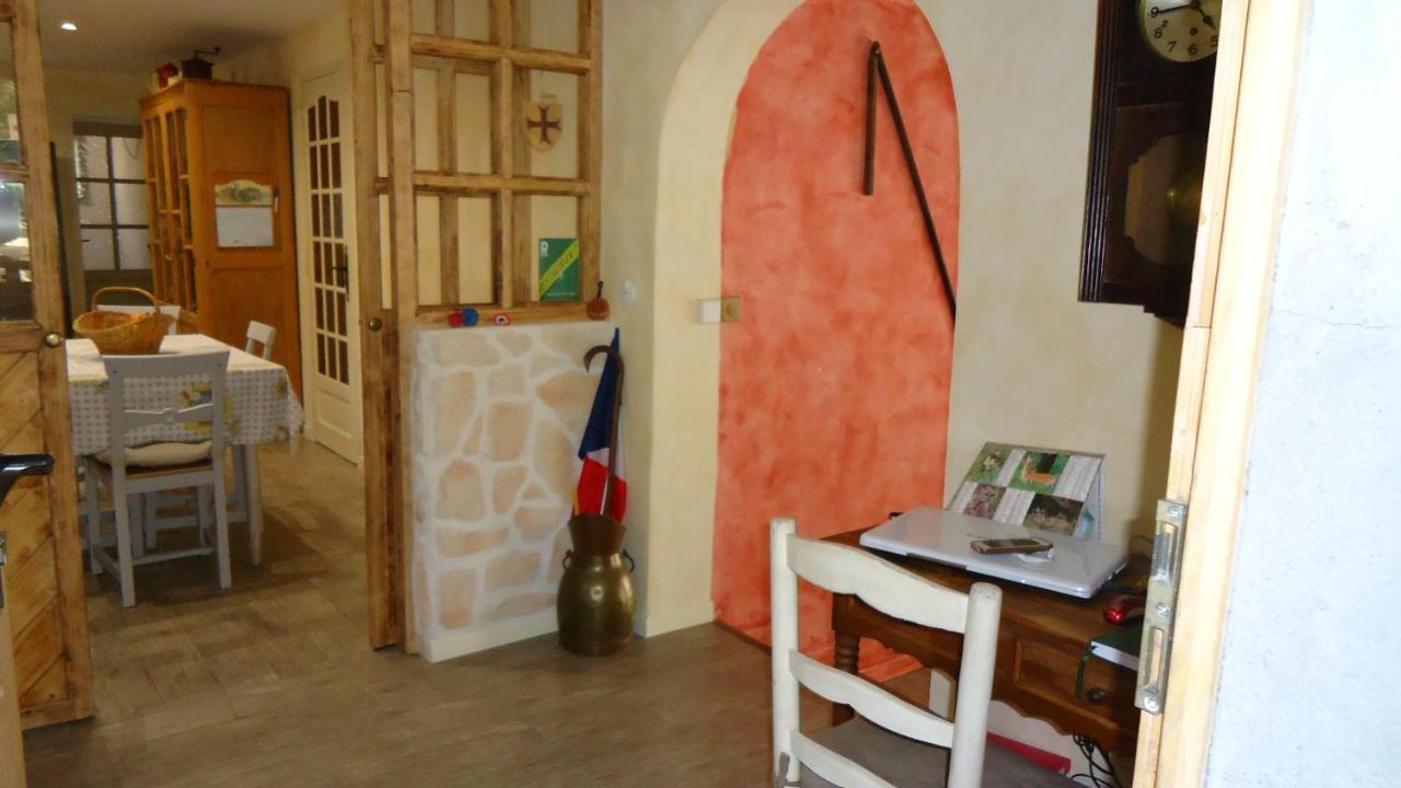 Bed and Breakfast Joelle Et Daniel Антрево Экстерьер фото